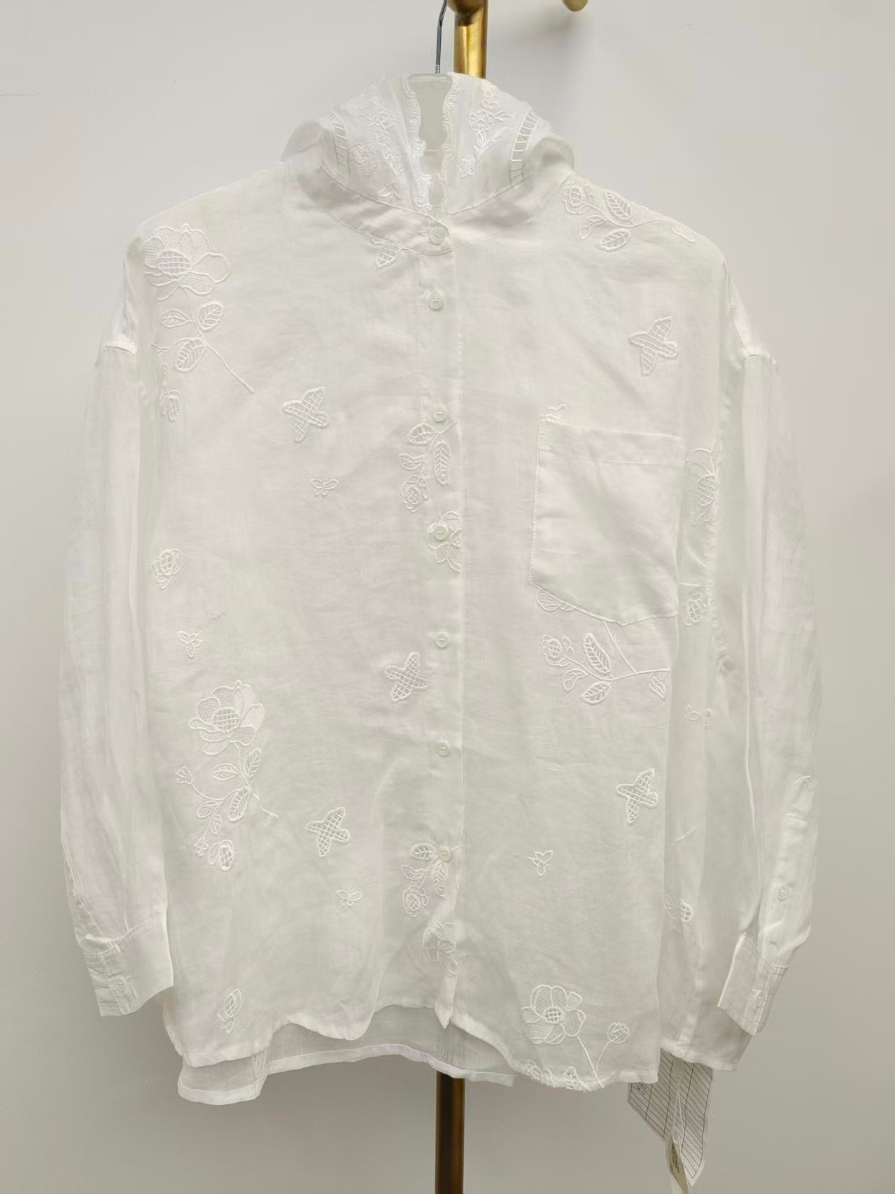 Floral Embroidery Ramie Shirt